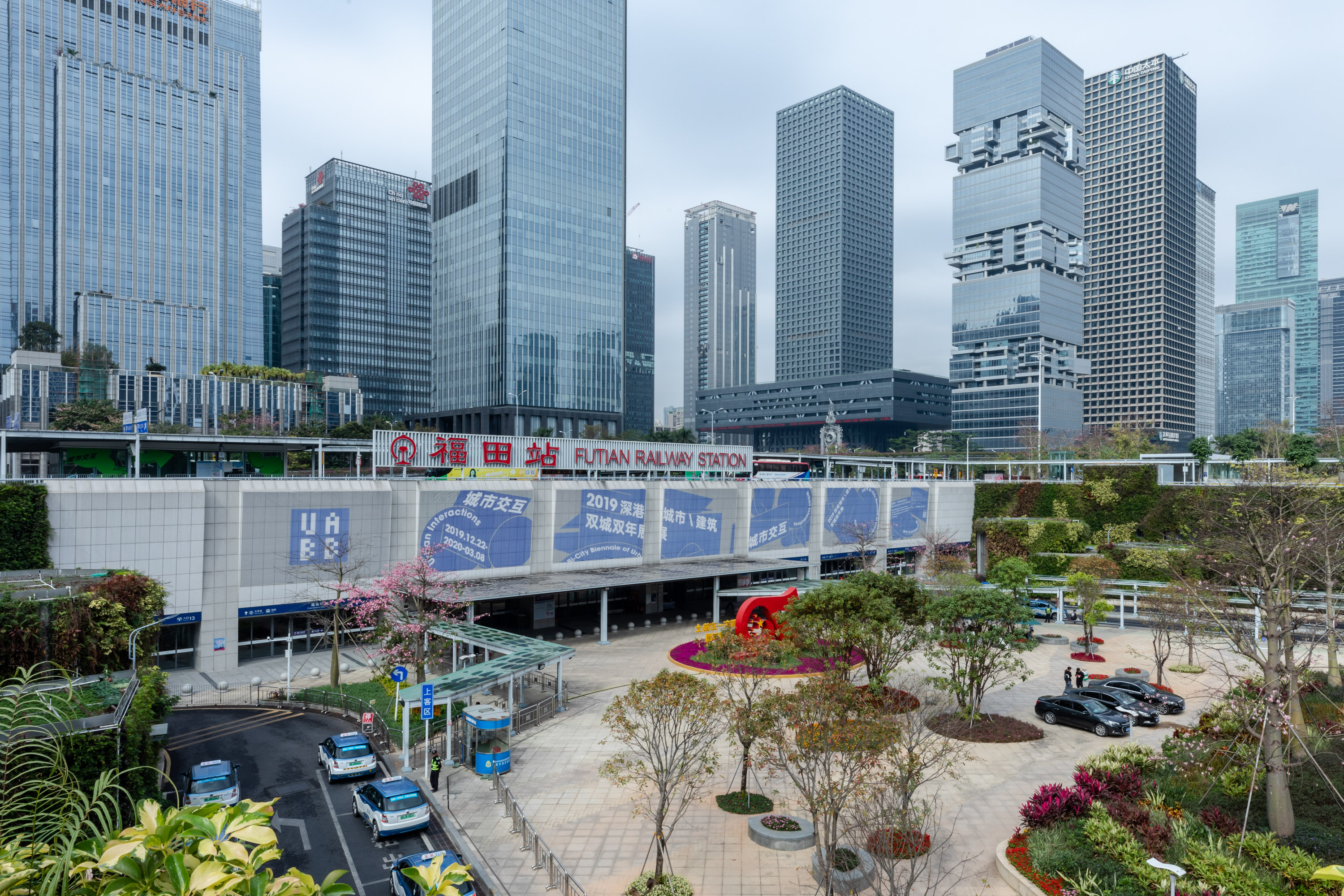 1-“城市之眼”板块主展场-福田高铁站.jpg